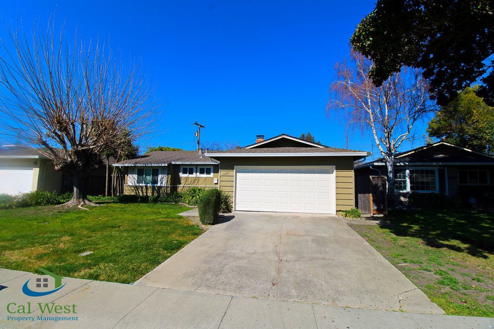 $3595 - 3 Bd/2Ba Single Family Home with remodeled kitchen and bathrooms property image