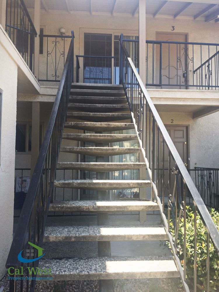 $1995-Great Santa Clara Location! 2 Bedroom 1.5 Upstairs Apartment with Upgrades! property image
