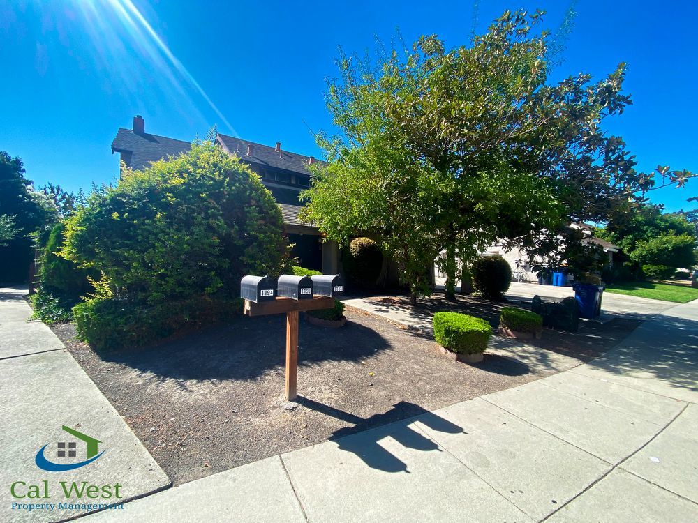 $3295 - 1190 Calle Oriente Way - Milpitas 3 Bed/2 Ba Two-Story Townhome property image