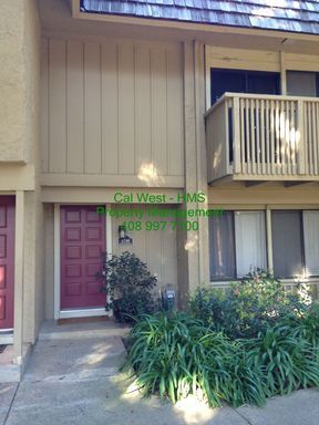 Spacious 3 Bed/2.5 Bath Town Home Available Now in Tanglewood Community!!! property image