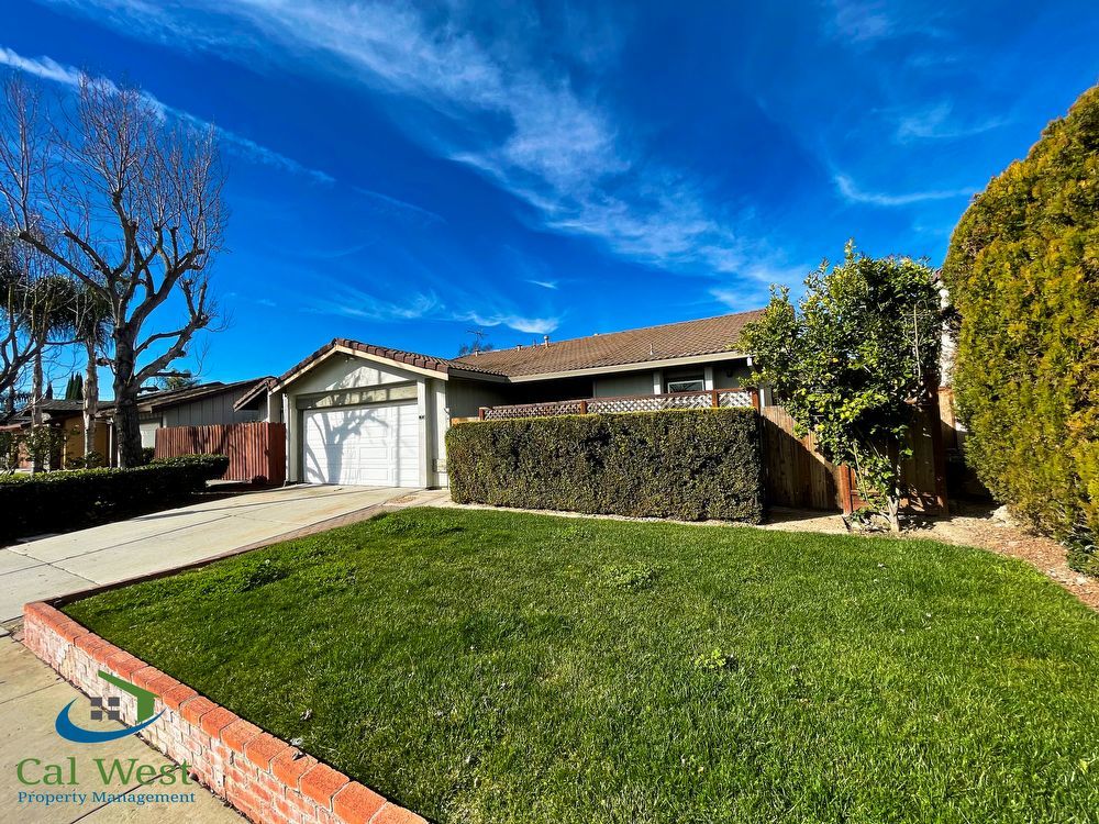 $3395-South San Jose 3 Bd/2Ba Home on Large Lot property image