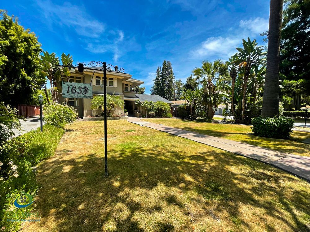 $1895-1 BD/1 BA Upstairs Apartment in Historic Rose Garden neighborhood! property image