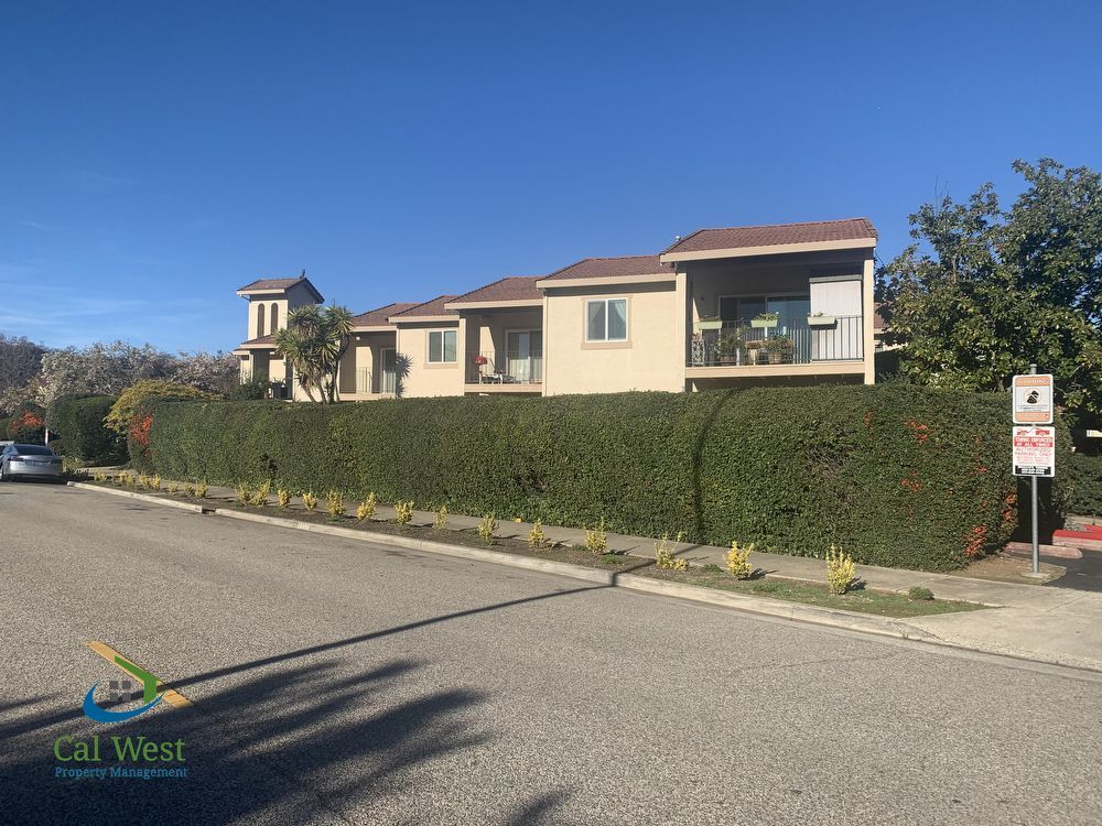 $1795 - Darling 1/1 Upstairs Apartment in Central Morgan Hill - Close to shopping, beautiful downtow property image