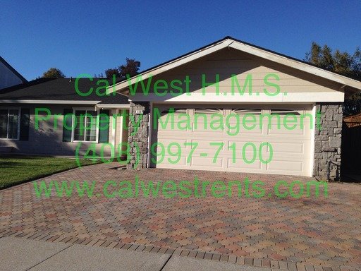 Modern 3 Bedroom 2 Bath Home with Large Backyard in Gilroy! property image