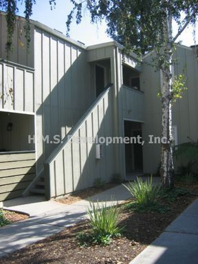 Updated 2 Bed/1 Bath Upstairs Condo Available Now in North San Jose!! property image