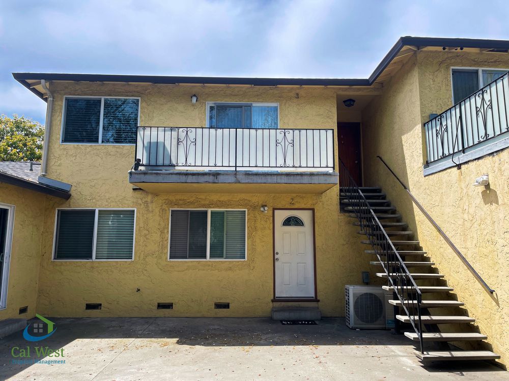 $2395 - Upstairs 2 Bed, 1 Bath Apartment with Air Conditioning/Near Saratoga and Kiely Ave property image