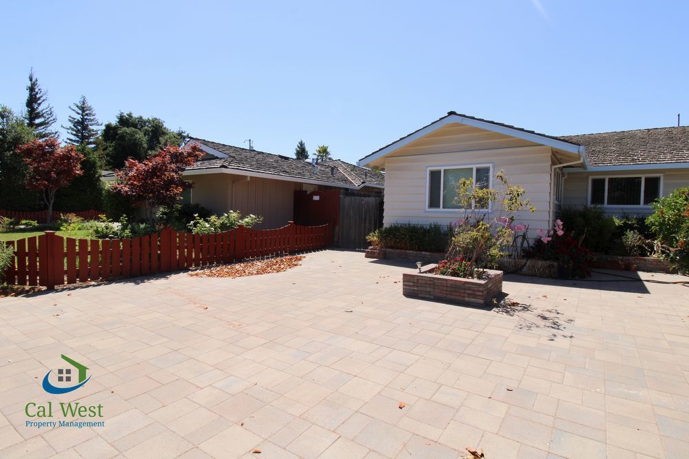 $3695 - Remodeled 2 Bd / 2 Ba Sunnyvale Duplex - UTILITIES INCLUDED! No Pets. property image