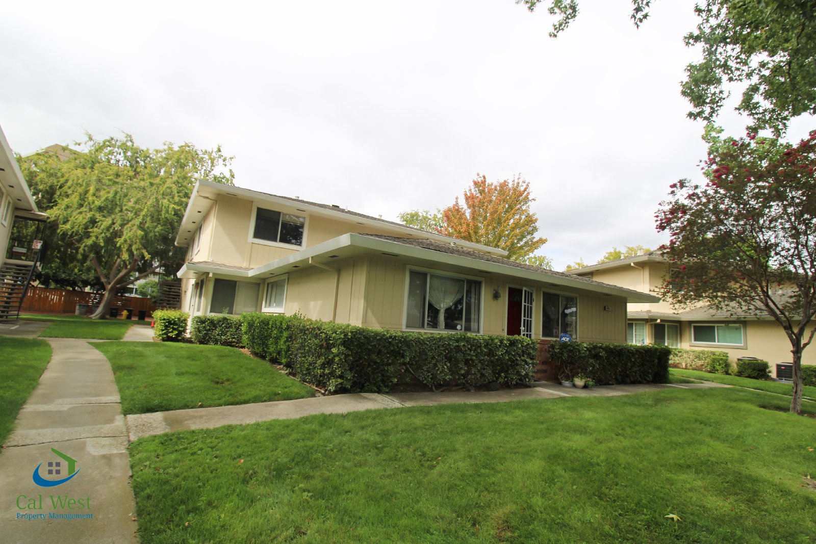 $2899 - 2BD/1BA Condo! Close to Good Samaritan Hospital! property image