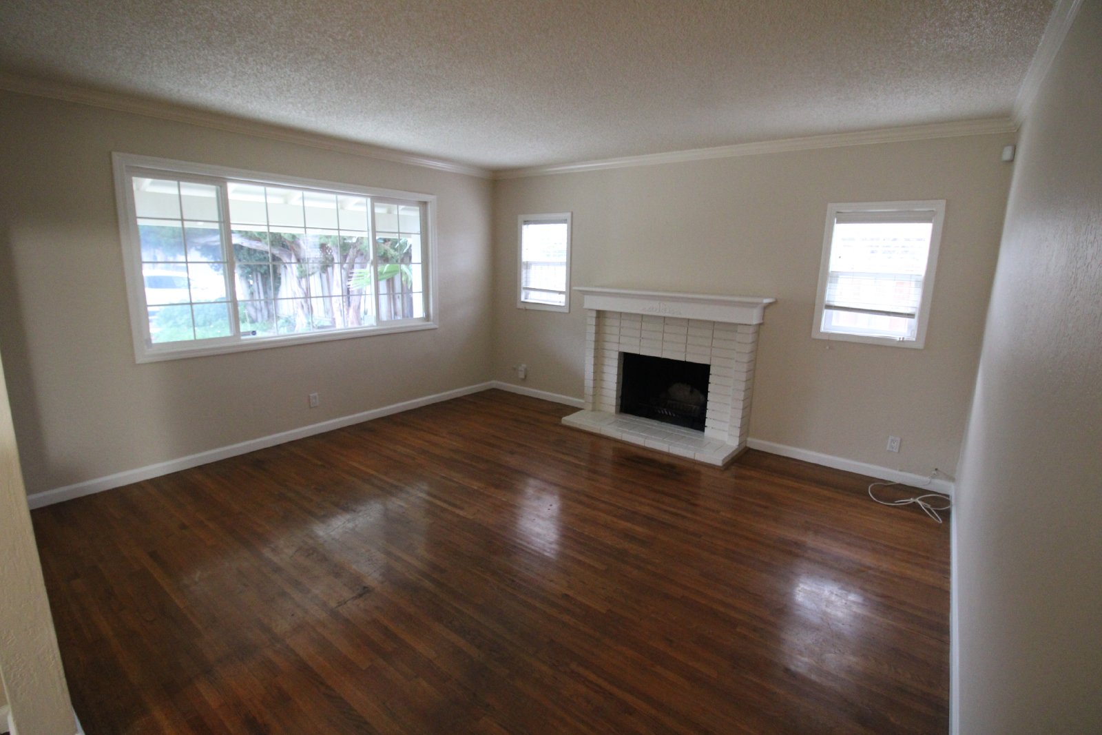 $3,895 - Well Maintained 3/2 Home located in a great neighborhood!! property image