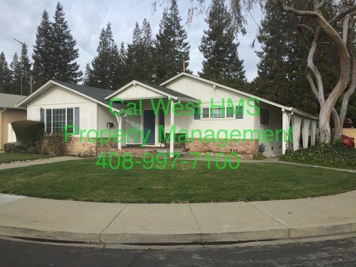 Beautiful 3/2 Bath Home Tucked Away In Santa Clara's Prime Location property image