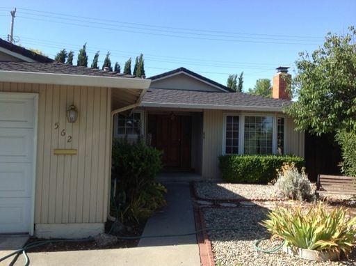 Charming 3 Bedroom 2 Bath Home with Hardwood Floors property image