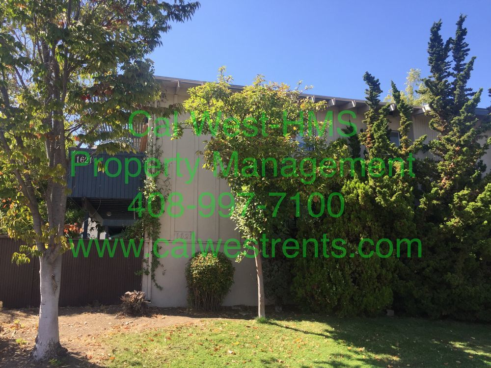 Spacious 2 Bed/1.5 Bath Downstairs Apartment near Westgate and El Paseo Shopping Center property image