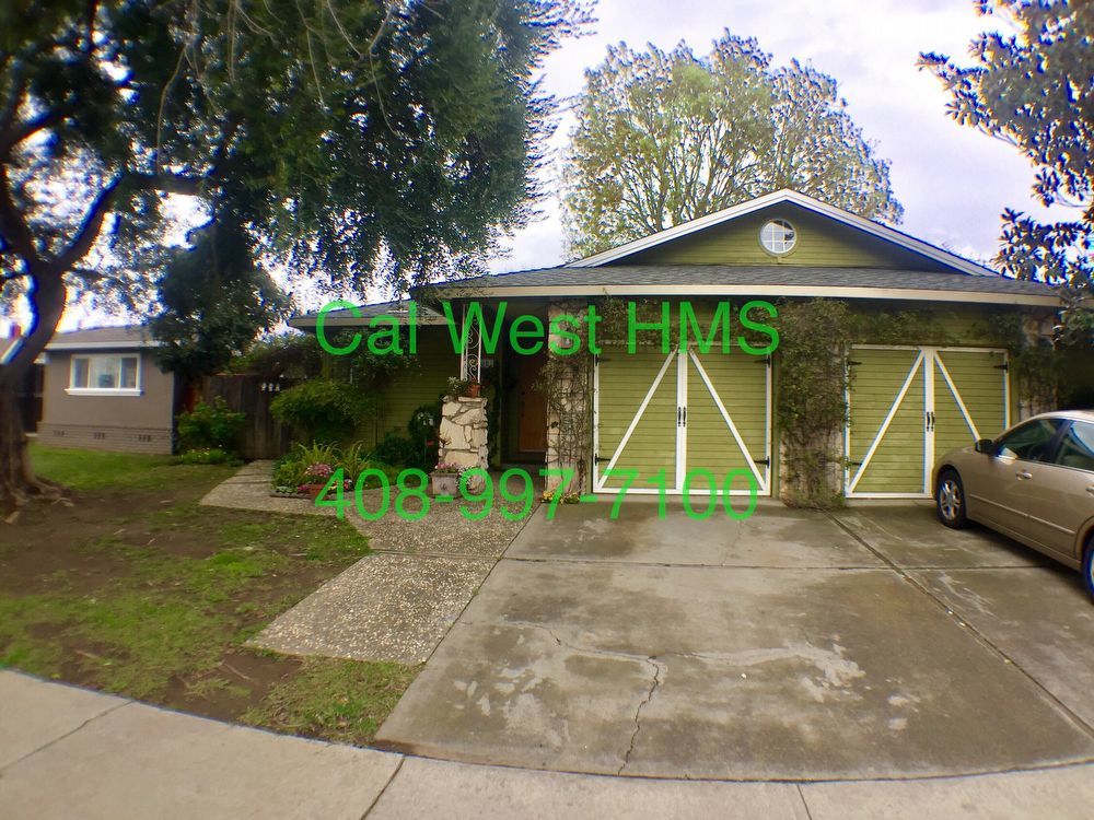 Spacious 2 Bedroom 2 Bath Duplex with 1-Car Garage. Pet Friendly! property image