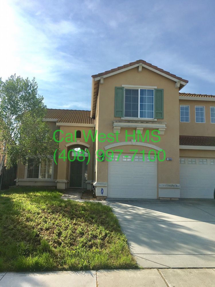 $3195 - Spacious 3 beds/2.5 baths in Gilroy - Great Location! property image