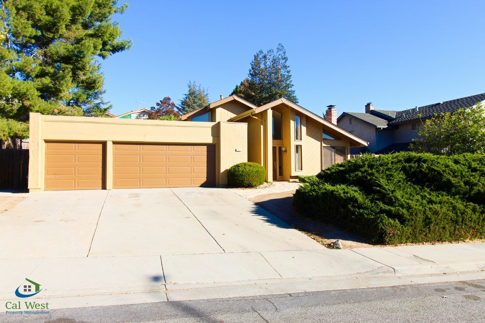 $3595 Spacious 4/2 Home 3 Car Garage-Short walk to Valley Christian High property image