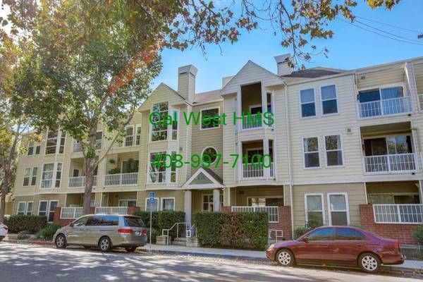 $3200 Top Floor Condo with Dynamic Floor Plan/Downtown Living at its Best property image