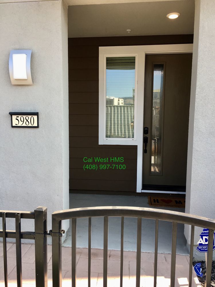 $3,950 - 4 BD/3 BA Executive Tri-Level Condo in Great San Jose Location! property image