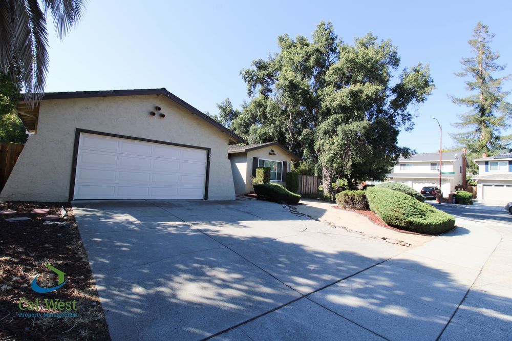 $3695 - Spacious 4 Bed/2 Bath Single Family Home in the Thousand Oaks Community property image