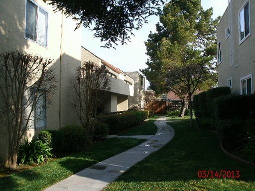 Upstairs 2 Bedroom 1 Bath Condo near Blossom Hill and Snell! property image