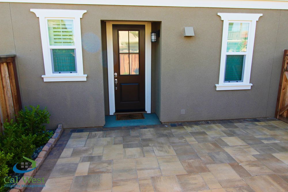 $1,695 – In-Law Studio Unit in Newer Community in Morgan Hill property image