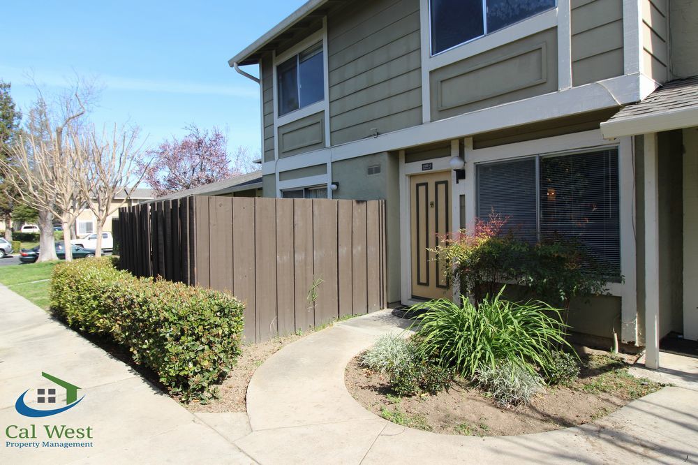 $2,695.00-Quiet 3/1.5 Beautifully maintained Townhome! property image