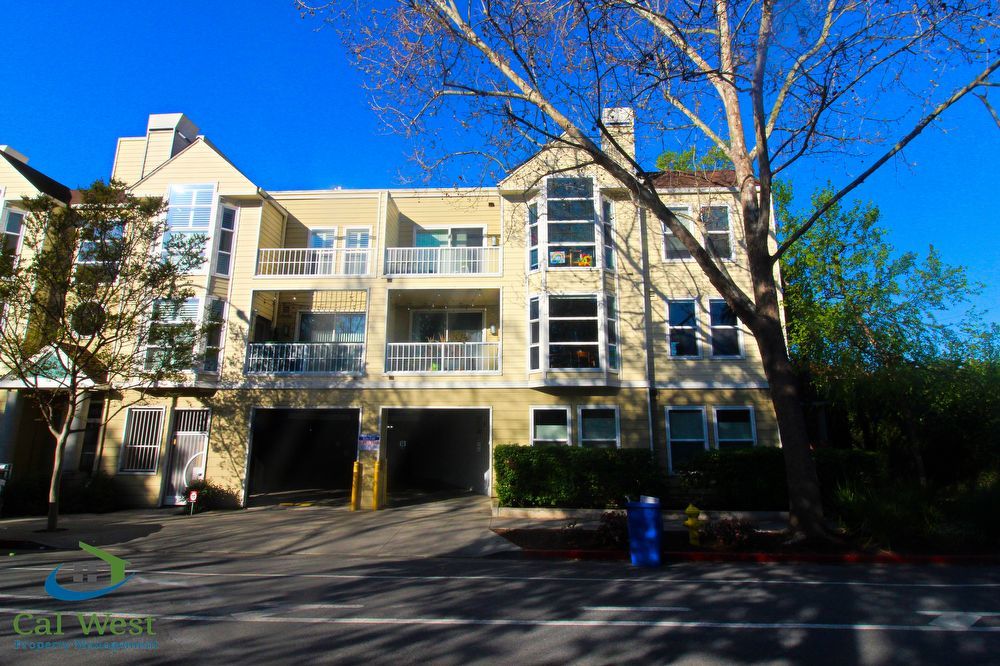 $3595-Upstairs Bi-level 3 Bed/3 Bath Condo with Dynamic Floor Plan/San Jose - Downtown property image